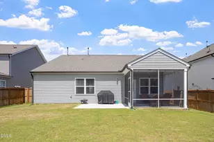 2236 Fairway Green Dr, Fuquay-Varina, NC 27526 - Photo 5