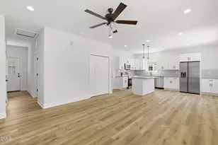 924 E Davis St, Burlington, NC 27215 - Photo 9