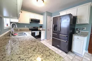 629 Avondale Dr, Clayton, NC 27520 - Photo 5