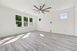 90 Furley St, Sanford, NC 27330 - Photo 7