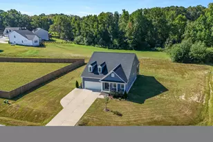 217 Salem Vlg Dr, Fuquay Varina, NC 27526 - Photo 3