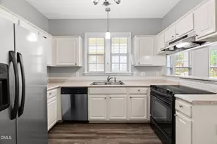 6924 Jeffreys Creek Ln, Raleigh, NC 27616 - Photo 19