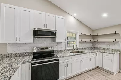 117 W Allen Street, Four Oaks, NC 27524 - Photo 11
