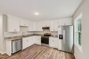 117 W Allen St, Four Oaks, NC 27524 - Photo 5