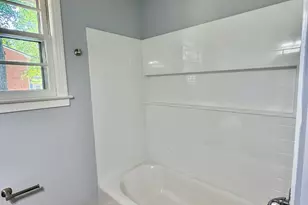 1426 Jackson St, Roxboro, NC 27573 - Photo 9