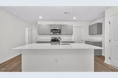 516 Chestnut Oak Drive, Sanford, NC 27332 - Photo 5