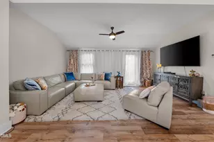 2015 Schieffelin Rd, Apex, NC 27502 - Photo 7