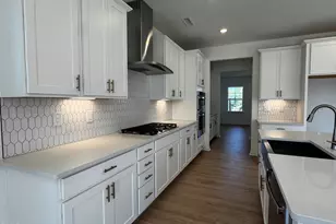 104 Hiddenite Pl, Holly Springs, NC 27540 - Photo 9