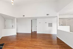 911 Washington St, Raleigh, NC 27605 - Photo 7