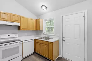 2003 Laurel Leaf Rd, Zebulon, NC 27597 - Photo 13