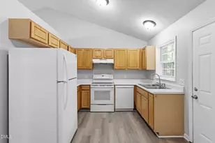 2003 Laurel Leaf Rd, Zebulon, NC 27597 - Photo 11