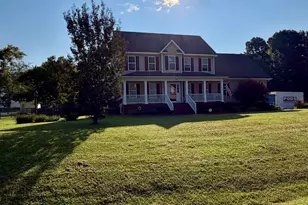 178 Waters Edge Dr, Erwin, NC 28339 - Photo 3