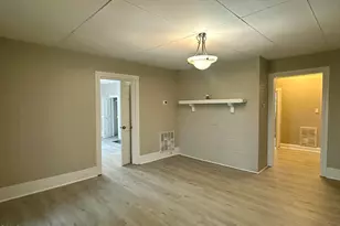 408 E Nash St, Louisburg, NC 27549 - Photo 5