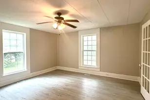 408 E Nash St, Louisburg, NC 27549 - Photo 7