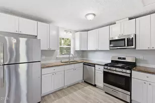 8213 Wynewood Ct, Raleigh, NC 27616 - Photo 5