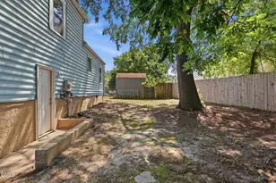 8213 Wynewood Ct, Raleigh, NC 27616 - Photo 21