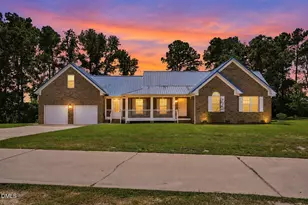 390 Comanche Dr, Erwin, NC 28339 - Photo 1