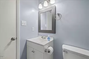 817 Waring St, Durham, NC 27704 - Photo 27