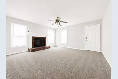 524 Crooked Creek Court, Fayetteville, NC 28301 - Photo 5