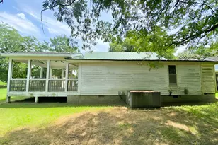 515 Newsome St, Fremont, NC 27830 - Photo 3