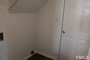 102 Uxbridge Ct, Cary, NC 27513 - Photo 7