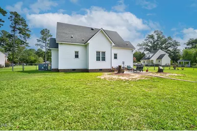 128 S Applewood Court, Rocky Mount, NC 27803 - Photo 9