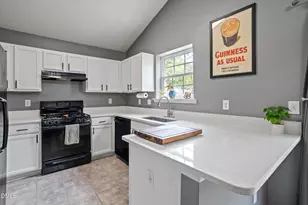 11025 Feather Grass Ln, Raleigh, NC 27613 - Photo 7