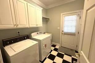 306 Lakeside Cir, Zebulon, NC 27597 - Photo 39