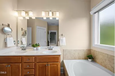 5609 Cary Glen Boulevard, Cary, NC 27519 - Photo 29