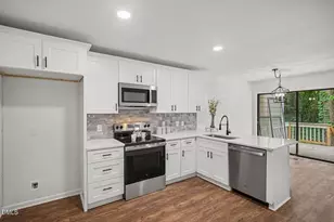 820 Green Ridge Dr, Raleigh, NC 27609 - Photo 7