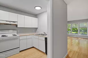 827A Edwards St, Chapel Hill, NC 27516 - Photo 3
