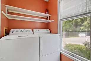 827A Edwards St, Chapel Hill, NC 27516 - Photo 11