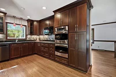 5009 Stockton Drive, Raleigh, NC 27606 - Photo 7