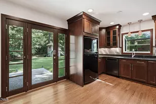 5009 Stockton Dr, Raleigh, NC 27606 - Photo 9