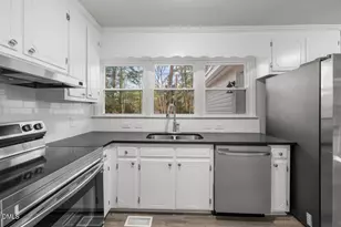 210 N Monroe Ave, Sanford, NC 27330 - Photo 7