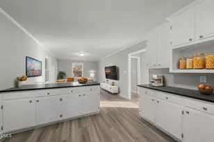 210 N Monroe Ave, Sanford, NC 27330 - Photo 5