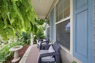 635 Lavenham Ln, Fuquay-Varina, NC 27526 - Photo 3