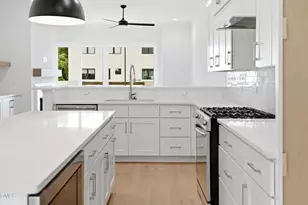 1201 Brookside Dr, Raleigh, NC 27604 - Photo 9