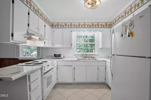 1307 Charles Dr, Laurinburg, NC 28352 - Photo 9