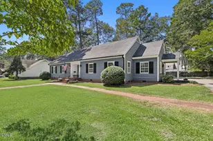 1106 S 1st St, Smithfield, NC 27577 - Photo 3
