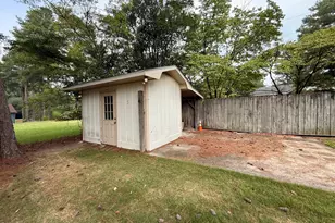 803 W Morris Cir, Dunn, NC 28334 - Photo 21