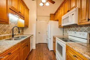 3808 Summerwood Ct, Raleigh, NC 27613 - Photo 7