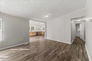424 Bowman Ln, Henderson, NC 27537 - Photo 11