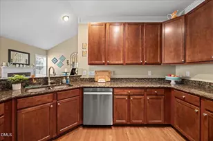 105 Owl Creek Ct, Holly Springs, NC 27540 - Photo 15