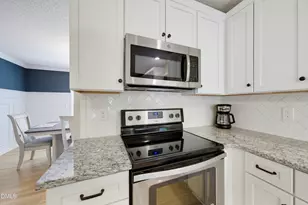 310 Castle Hayne Dr, Cary, NC 27519 - Photo 13