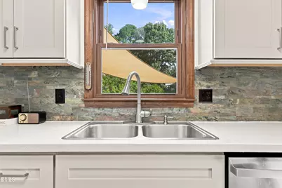 5109 Swift Ridge Road, Raleigh, NC 27606 - Photo 9