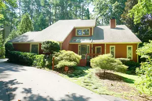 818 Lake Forest Dr, Raleigh, NC 27615 - Photo 1