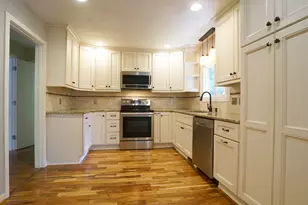 818 Lake Forest Dr, Raleigh, NC 27615 - Photo 25