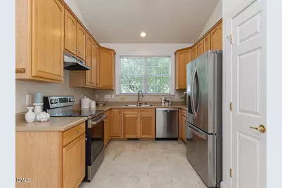 105 Rockport Ridge Way, Cary, NC 27519 - Photo 3