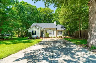 6201 Lilly Strm Ct, Willow Springs, NC 27592 - Photo 3